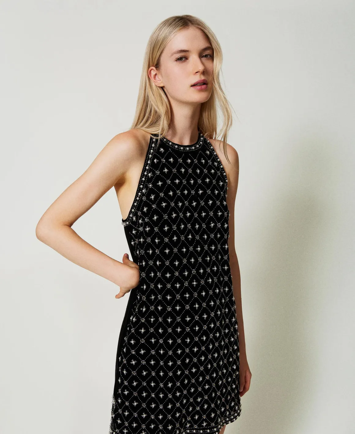 TWINSET Milano Abito Corto Halter In Velluto Ricamato | Vestiti Da Cerimonia | Vestiti Eleganti