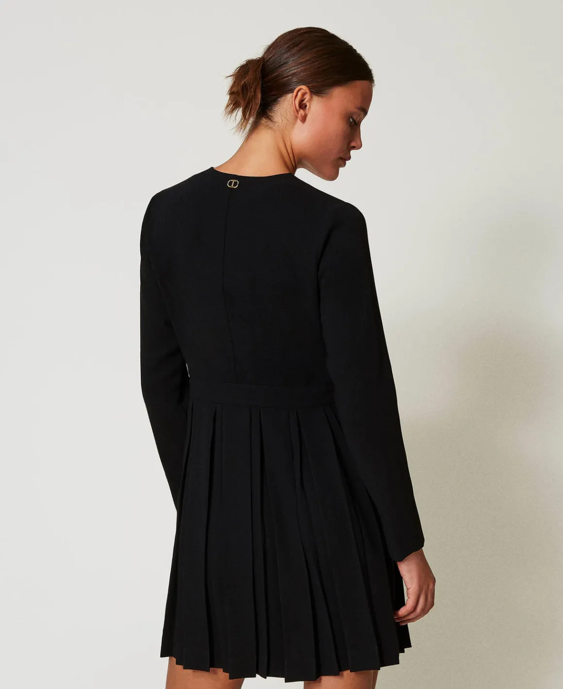TWINSET Milano Abito Corto In Crêpe Plissé Con Bottoni | Vestiti Da Cerimonia | Vestiti Corti