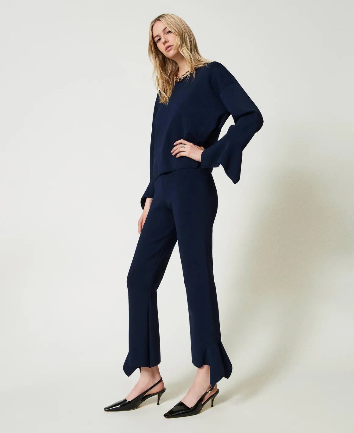 TWINSET Milano Pantaloni Flare In Maglia Con Volant | Pantaloni Flare