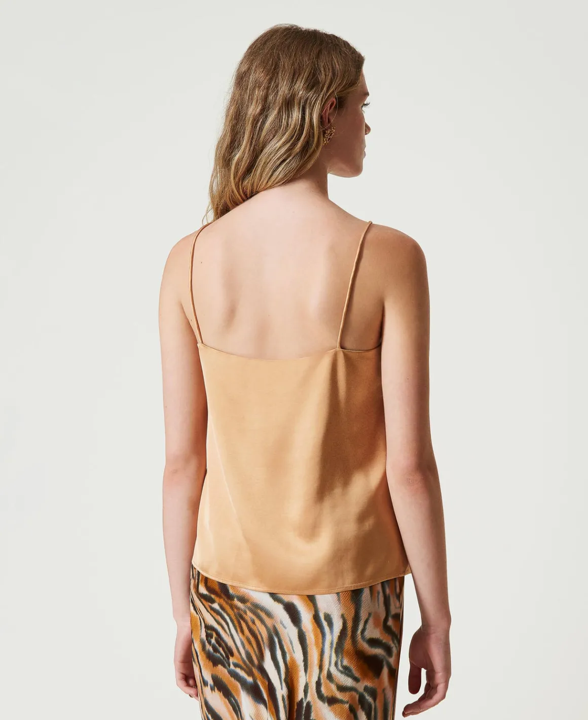 TWINSET Milano Top In Raso Con Scollo Dritto | T-Shirt E Top