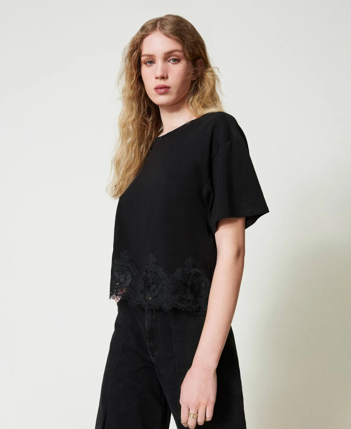 TWINSET Milano T-shirt Cropped Con Pizzo Macramè | T-Shirt E Top